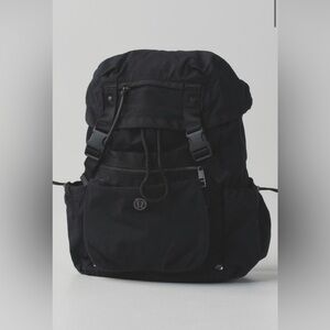 Lululemon Traveling Yogini Rucksack in Black